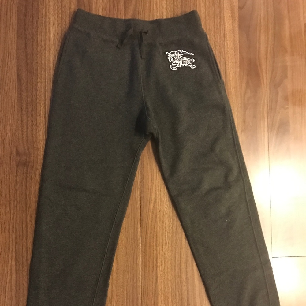 NEW!! Burberry Youth Kids Charcoal Grey Jogger Sweatpants Pants (8Y)